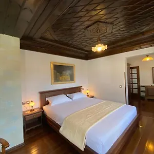 Boutique Muzaka 4*, Berat Albanië